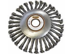 Escova circular de cerdas de metal com centro metálico e texto OZAKI