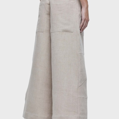 Calça recortes juta