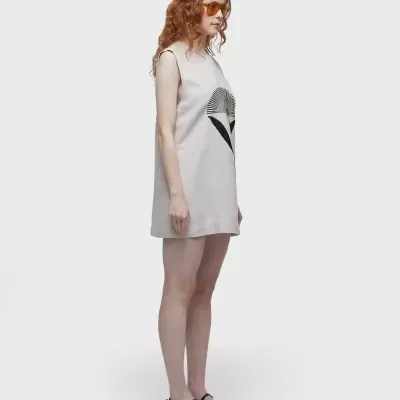 Vestido Reto Bordado Sunflower Osklen