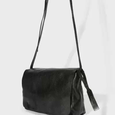 Small leather crossbody e-basics bag