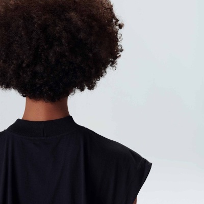 Blusa Cropped Duo Colete Osklen