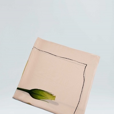 Lenço Rosa Branca Osklen