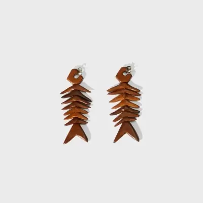 Brinco Unico Pirarucu Madeira Osklen