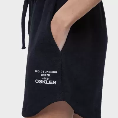 Macaquinho nadador atoalhado