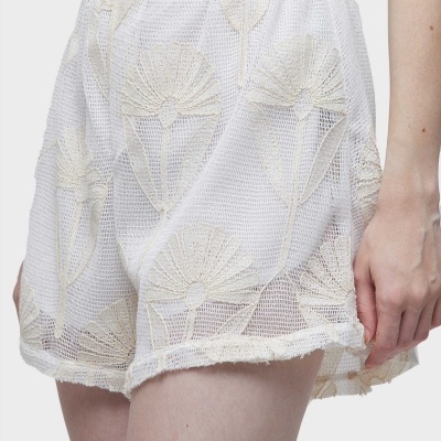Short Tela Bordada Osklen
