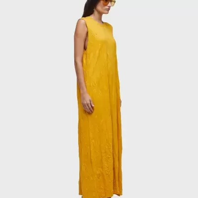 Vestido sleeveless wrinkled color