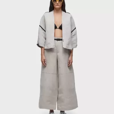 Calça recortes juta