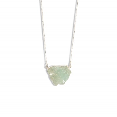 COLAR PRATA CURTO PEDRA BRUTA AGUA MARINHA