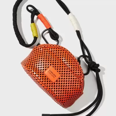 Mini Trekking Couro Microfuros Osklen