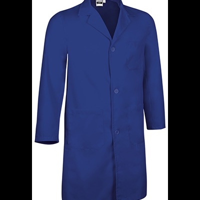 Casaco comprido azul com três botões e bolsos