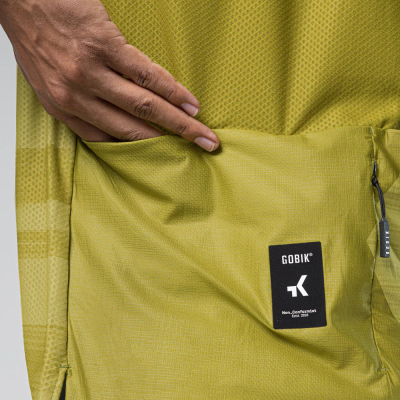 CAMISOLA&#x20;GOBIK&#x20;MANGA&#x20;CURTA&#x20;VOLT&#x20;HOMEM&#x20;SPLIT&#x20;GREEN