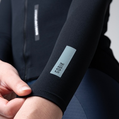 CASACO&#x20;GOBIK&#x20;ENVY&#x20;2.0&#x20;MULHER&#x20;JET&#x20;BLACK