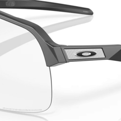 OCULOS OAKLEY SUTRO LITE - CLEAR TO BLACK IRIDIUM PHOTOCHROMIC, MATTE CARBON FRAME