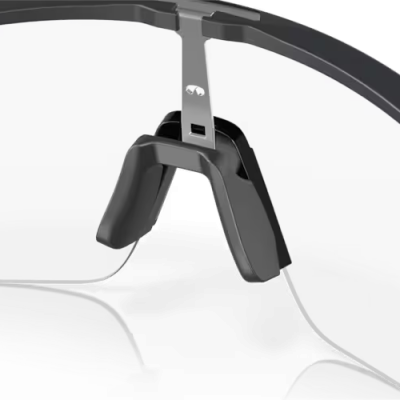 OCULOS OAKLEY SUTRO LITE - CLEAR TO BLACK IRIDIUM PHOTOCHROMIC, MATTE CARBON FRAME