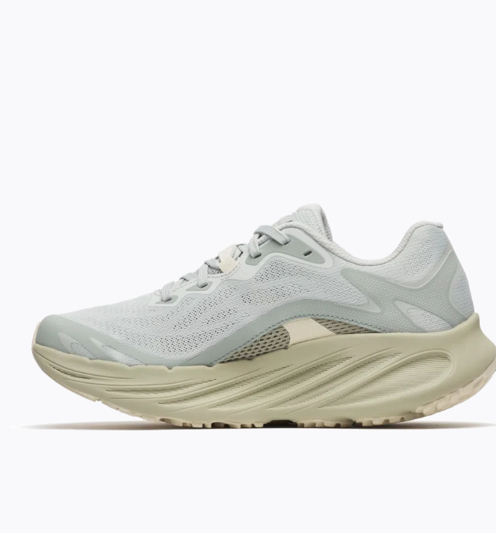 Sapatilha desportiva cinza claro e bege com sola espessa ondulada