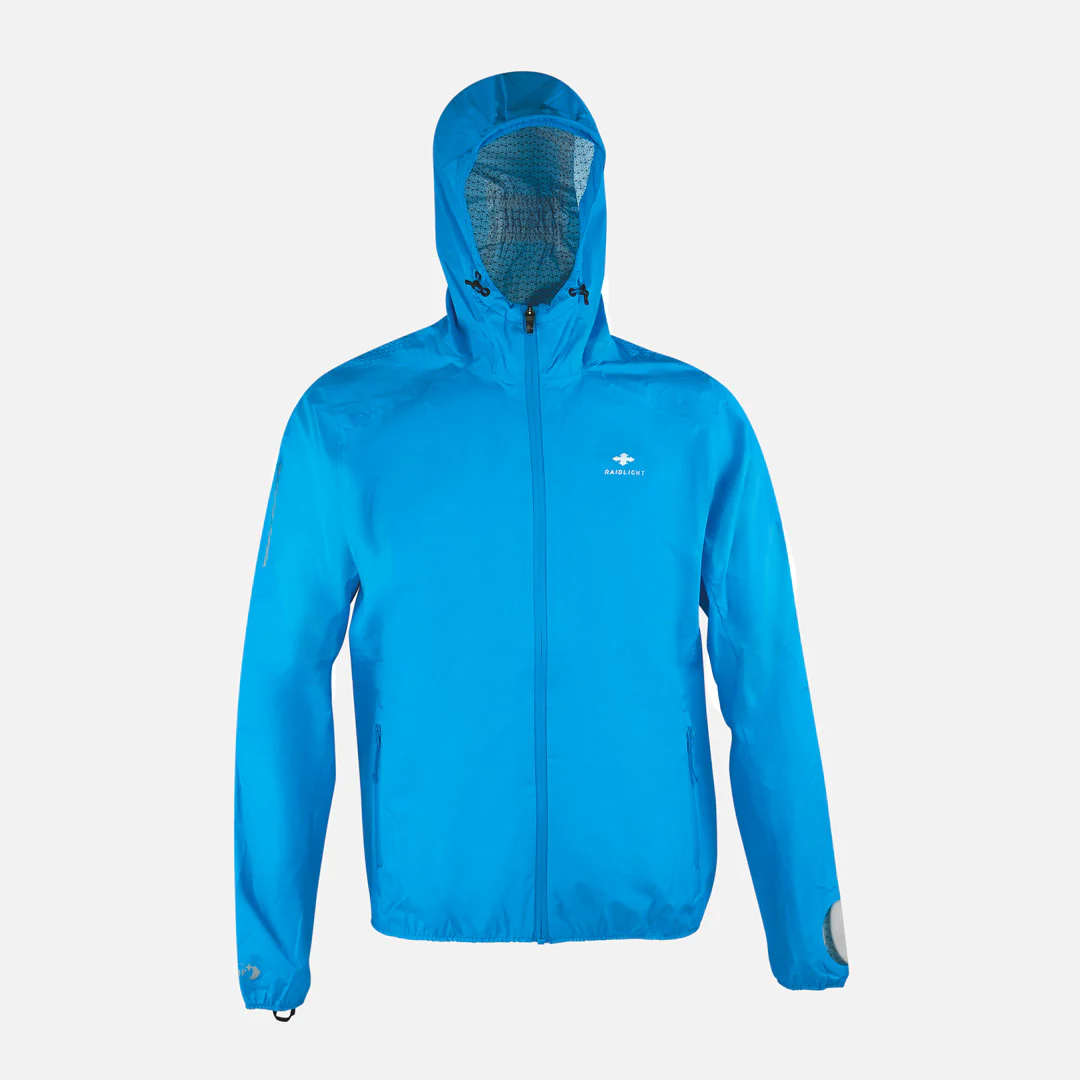 Casaco impermeável azul com capuz e fecho central