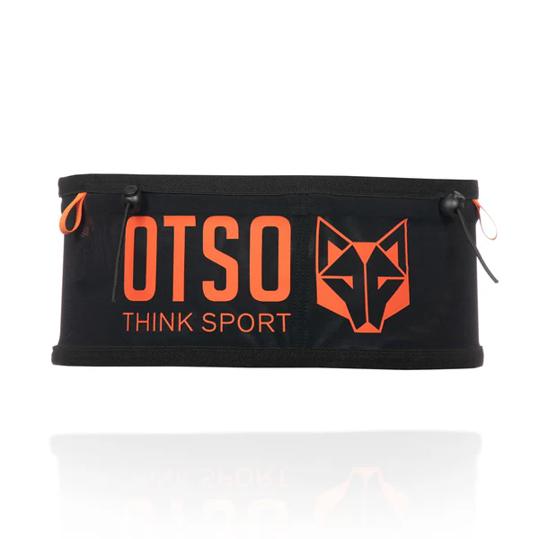 Cinto desportivo preto com texto e logo laranja OTSO THINK SPORT