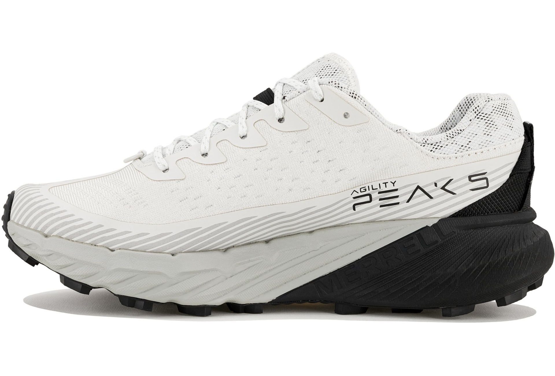 Tênis de corrida branco com sola preta e texto AGILITY PEAK S