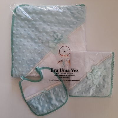 Toalha banho, fralda e babete para bebé