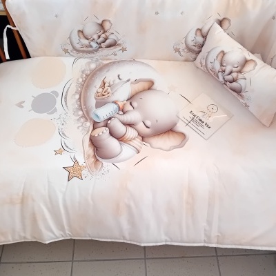 Edredão, resguardo lateral e almofada