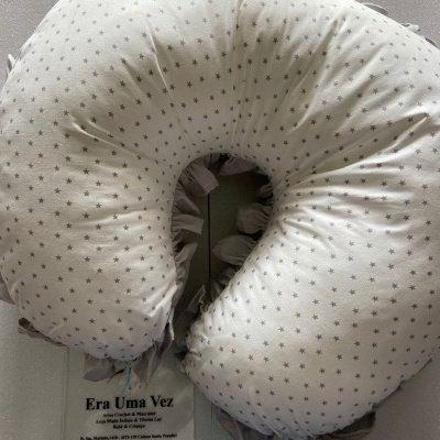 Almofada amamentação estrelas