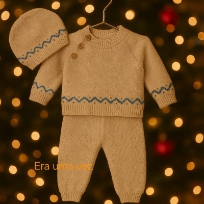 Camisola, calça e gorro de bebé