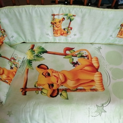 Edredão, resguardo lateral e almofada