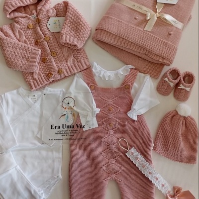 Conjunto saída maternidade jardineira