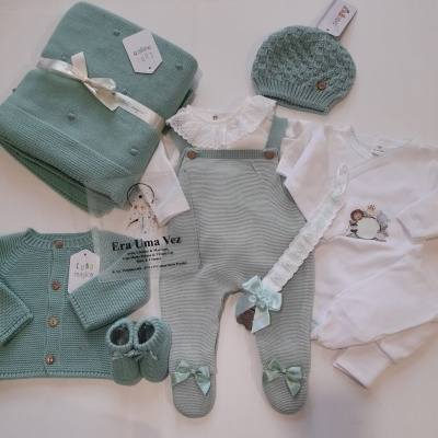 Conjunto saída maternidade bebé