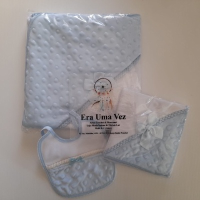 Toalha banho, fralda e babete para bebé