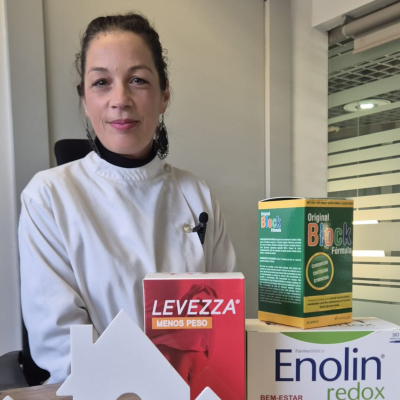 Como reduzir o inchaço e o desconforto após excessos alimentares: guia prático e apoio natural!