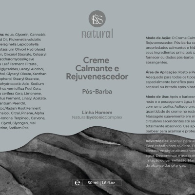 Rótulo de creme calmante e rejuvenescedor pós-barba para homem com instruções e ingredientes em fundo cinzento