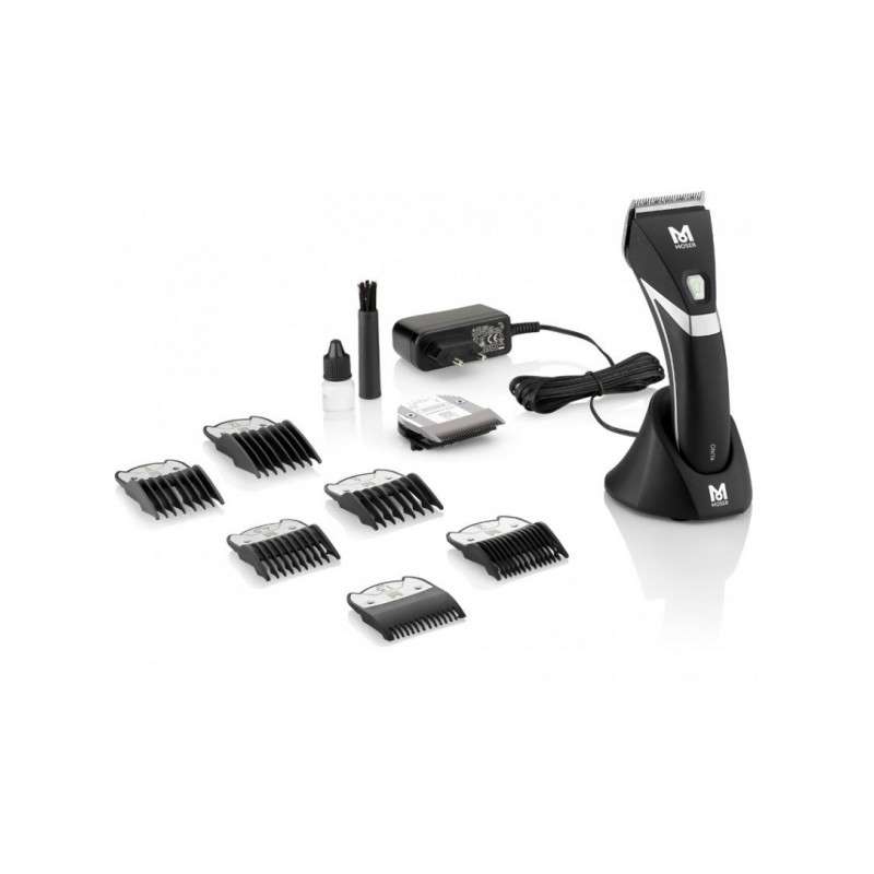 Aparelho de cortar cabelo preto com acessórios sobre superfície branca