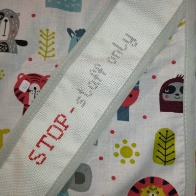 Tapa ovo animais "STOP - staff only"