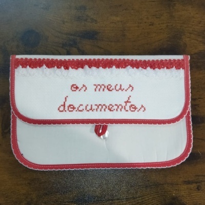 Bolsa documentos rendada