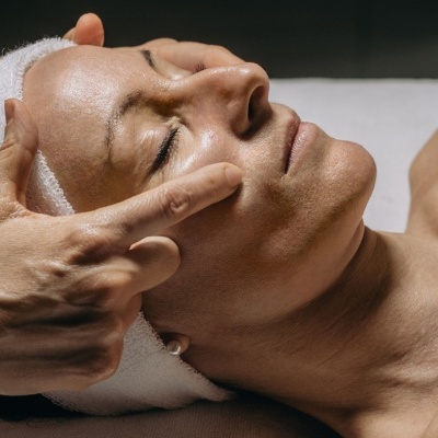 NATAL -  Tratamento Facial Royal Glow (60min)