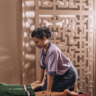 Massagem Deep Tissue (60/90min) com acesso à Piscina Dinâmica (60-min)