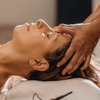 Massagem Localizada - Ombros & Cabeça 30min