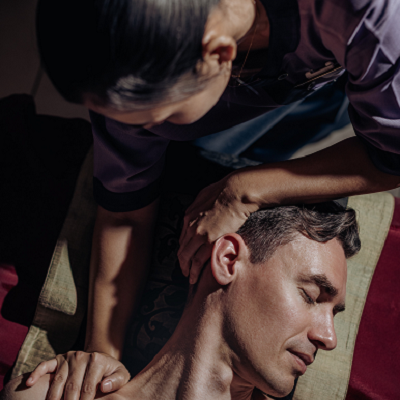 Massagem Localizada - Ombros & Cabeça 30min