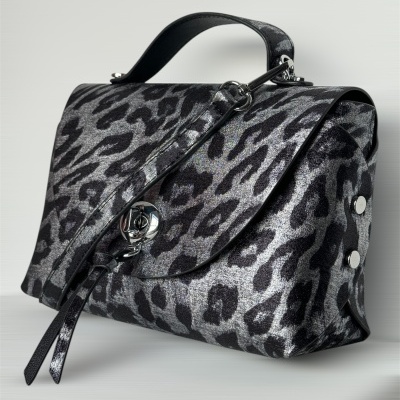 AG 77  GREY ANIMAL PRINT