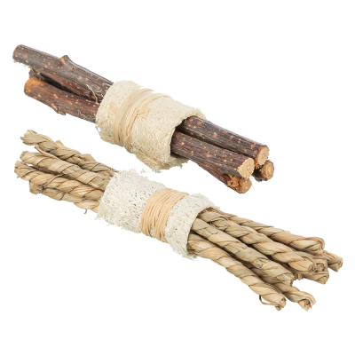 Pauzinhos com lufa e corda de algas