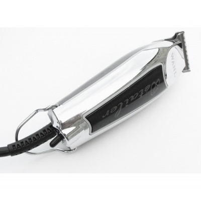 Wahl Detailer Preta (Máquina de contornos)