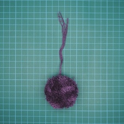 Pompom Lã 4,5cm com Fio 10cm