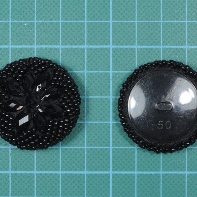 Botão de Pé Forrado c/Pedras/Missangas