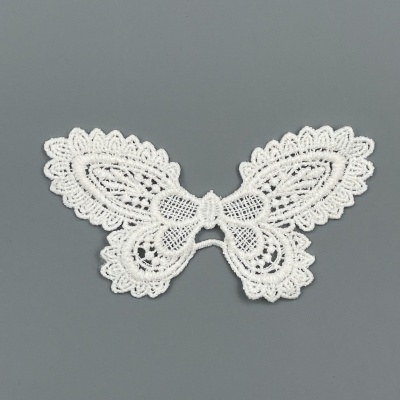 Borboleta Rendada 4,8cm x 9cm