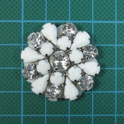 Aplic Base Feltro Termocolante com Pedras Cristal/Branco