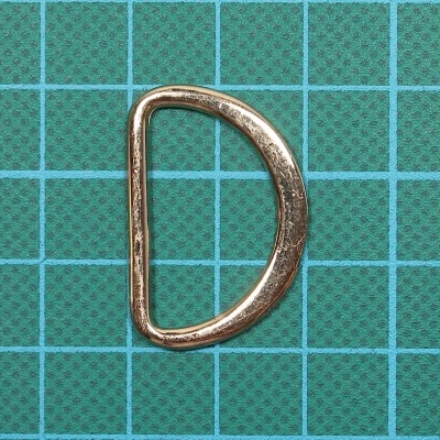 Argola Meia Lua Metálica Achatada 2,5cm