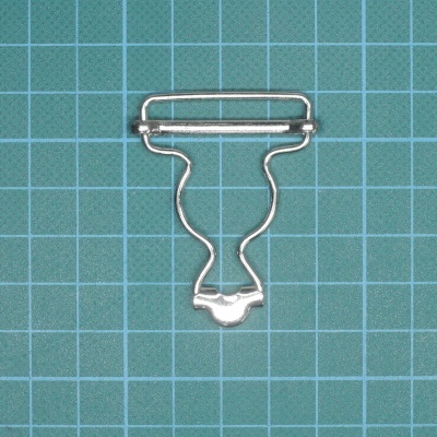 Passador Metálico com Barra Móvel para Jardineira 3,2cm/3,6x4,9cm