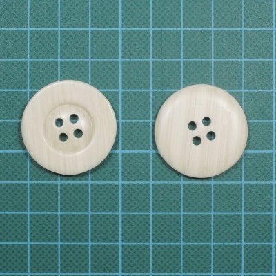 Botão Resina 4 Furos 3,1cm Natural