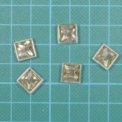 Pedra Quadrada 10mm com Base Plástica